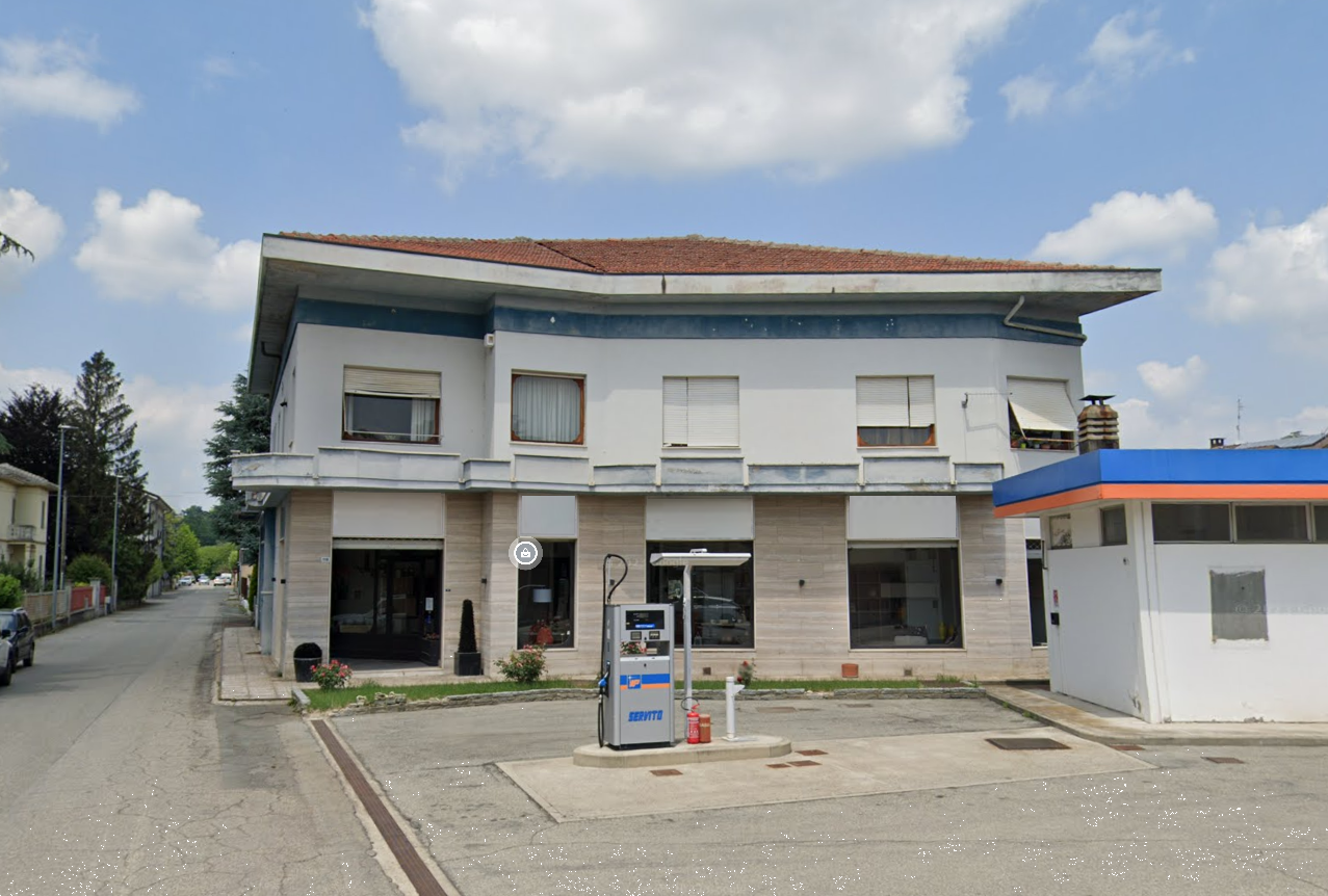 STABILE ALL’ ASTA A NIZZA MONFERRATO IN VIA ZARA 32