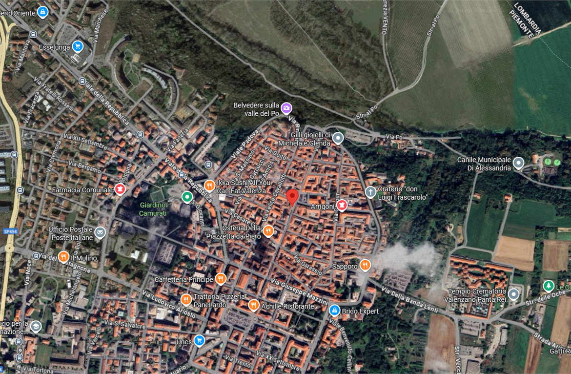 NEGOZIO E MAGAZZINO ALL’ASTA A VALENZA IN VIA ROMA 11