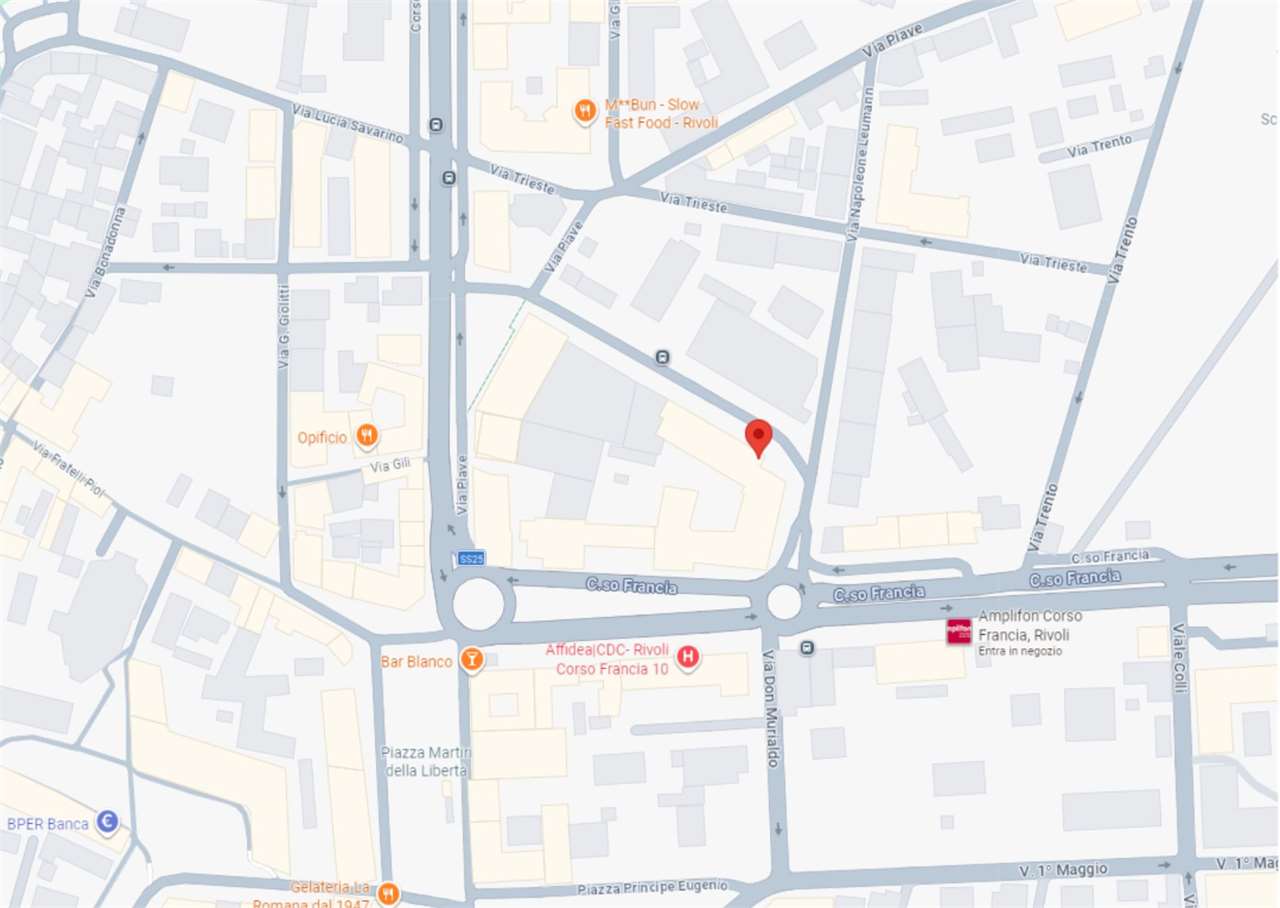 NEGOZIO  ALL’ASTA A RIVOLI IN VIA LEUMANN 1