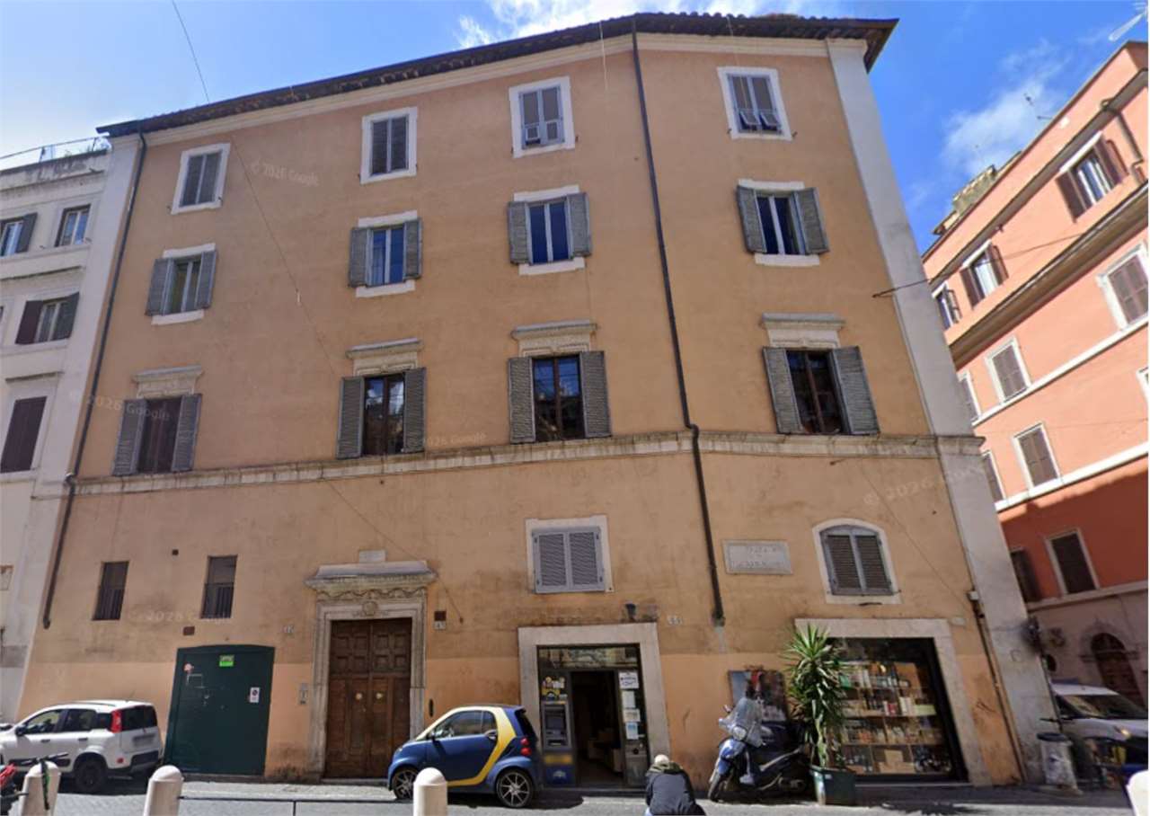 ABITAZIONE ALL’ASTA A ROMA IN P.ZZA DEL TEATRO DI POMPEO