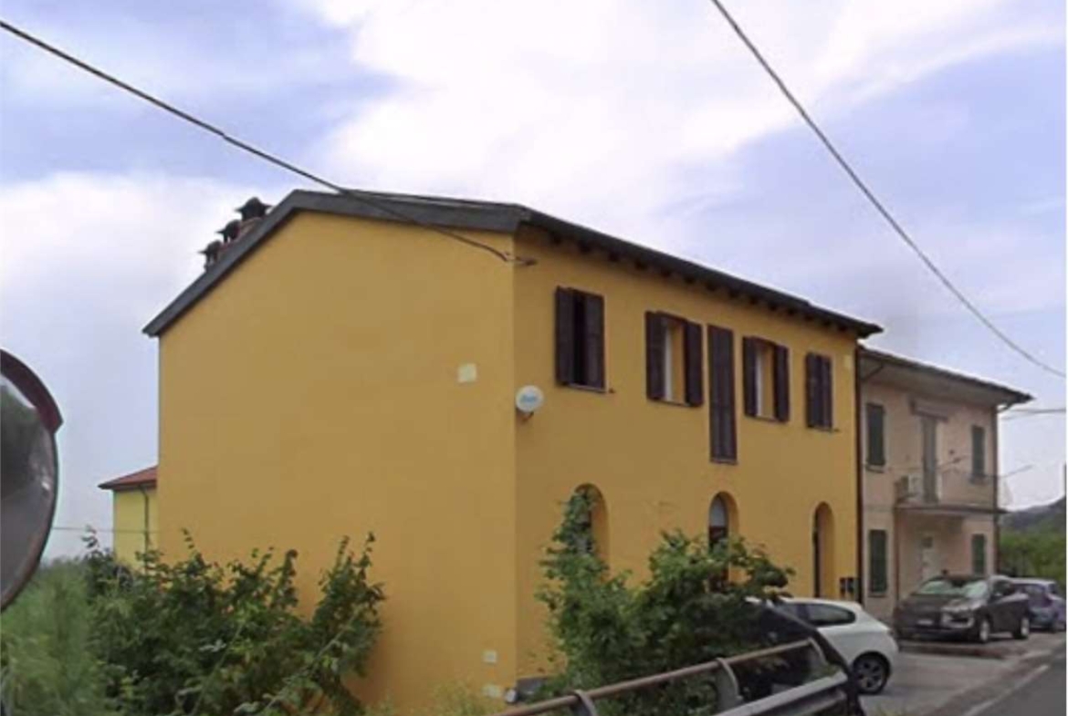 ABITAZIONE ALL’ASTA A FOLLO IN VIA ALDO MORO 22