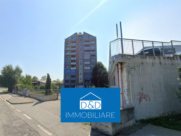 GARAGE ALL’ASTA A TORINO IN STRADA DEL PORTONE 17/B