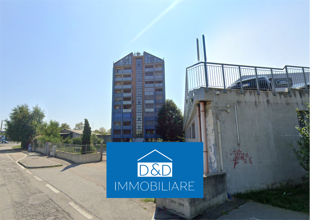 GARAGE ALL’ASTA A TORINO IN STRADA DEL PORTONE 17/B