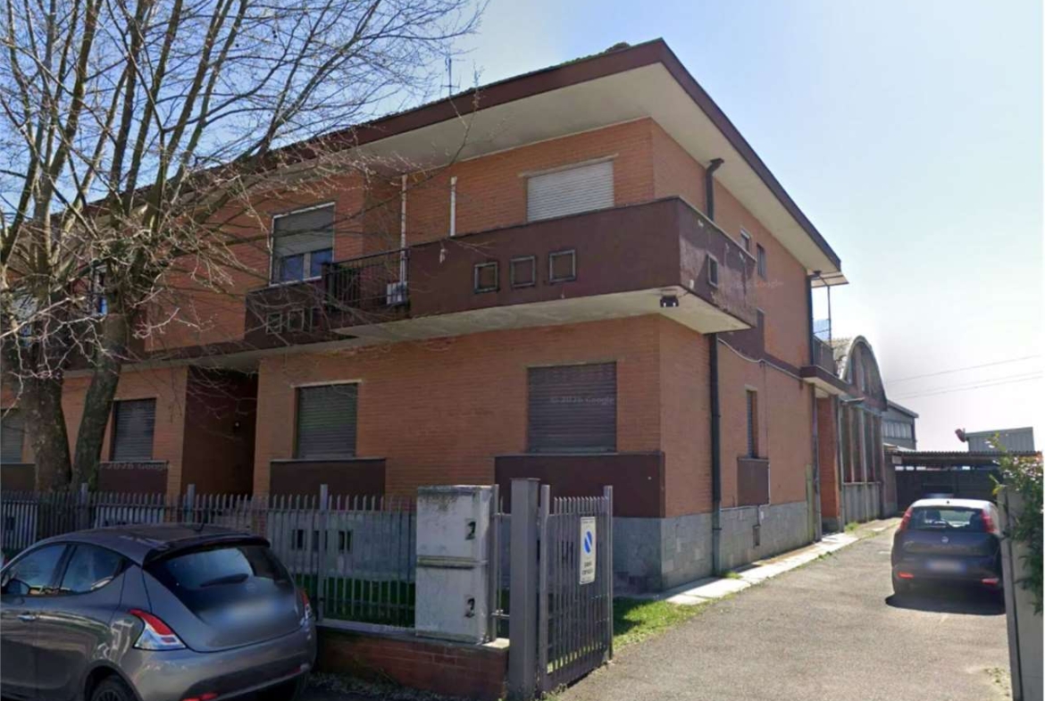 CAPANNONE ALL’ASTA A BEINASCO IN STRADA COMUNALE DEI BOSCHI