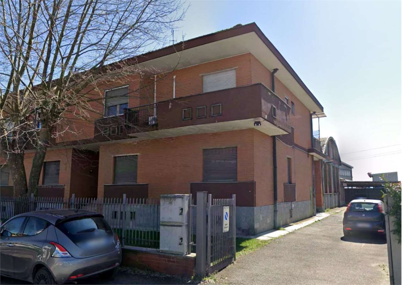 CAPANNONE ALL’ASTA A BEINASCO IN STRADA COMUNALE DEI BOSCHI