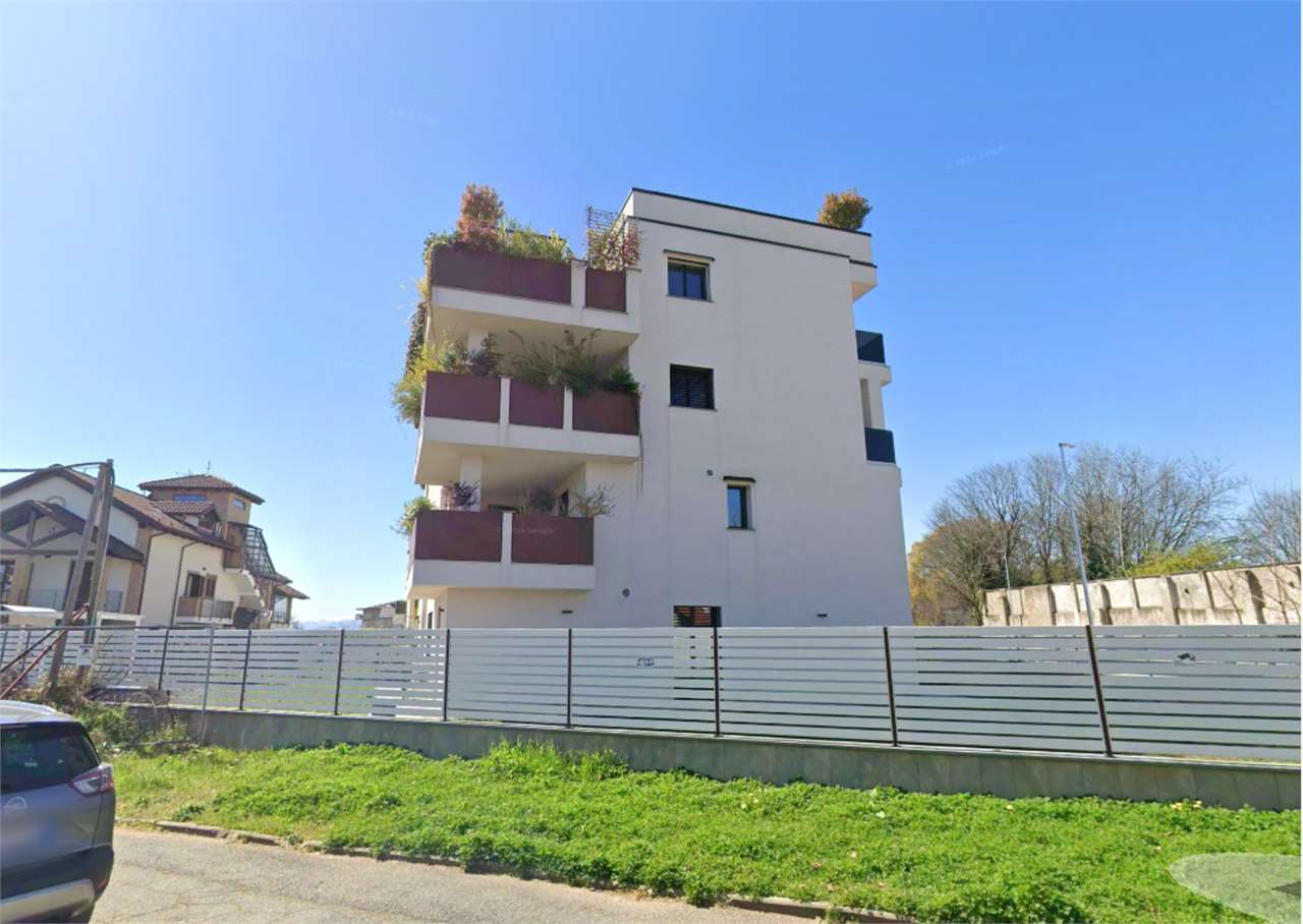 MAGAZZINO ALL’ASTA A ORBASSANO IN VIA PRIMO LEVI 1-3-5