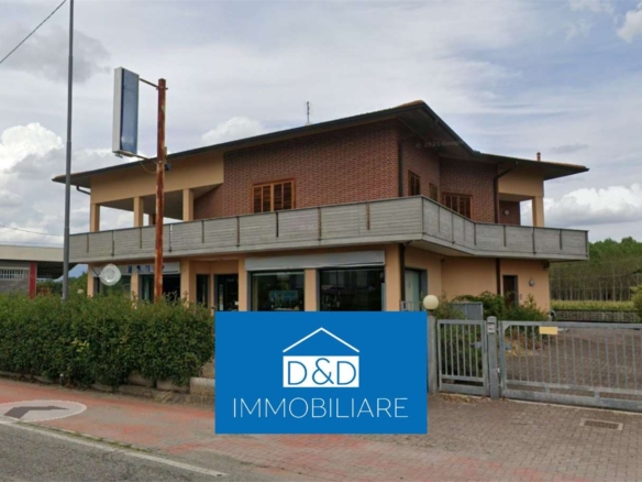 CAPANNONE ALL’ASTA A RIVAROLO CANAVESE IN CORSO RE ARDUINO 57