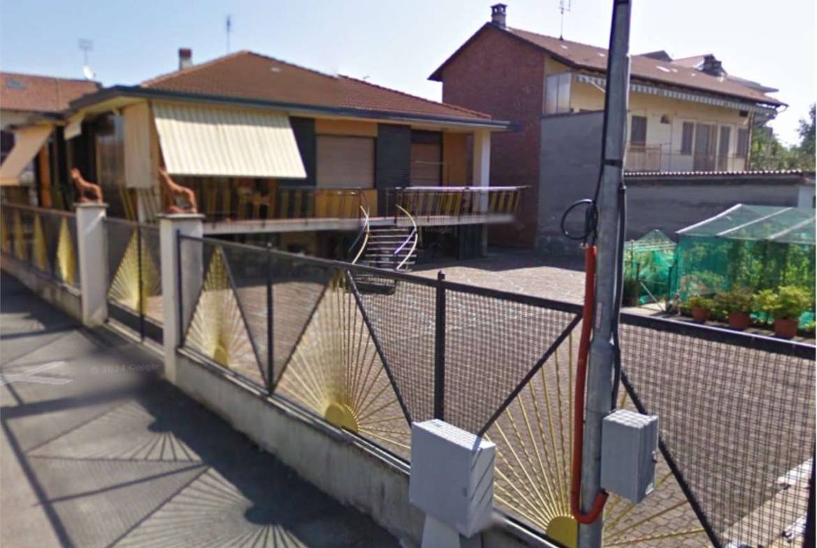 ABITAZIONE ALL’ASTA A  MONTANARO IN VIA MONTEGRAPPA 3BIS