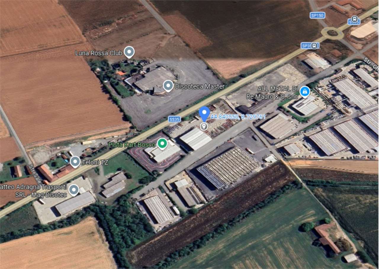 CAPANNONE ALL’ASTA A BOSCO MARENGO IN S.DA STATALE 35