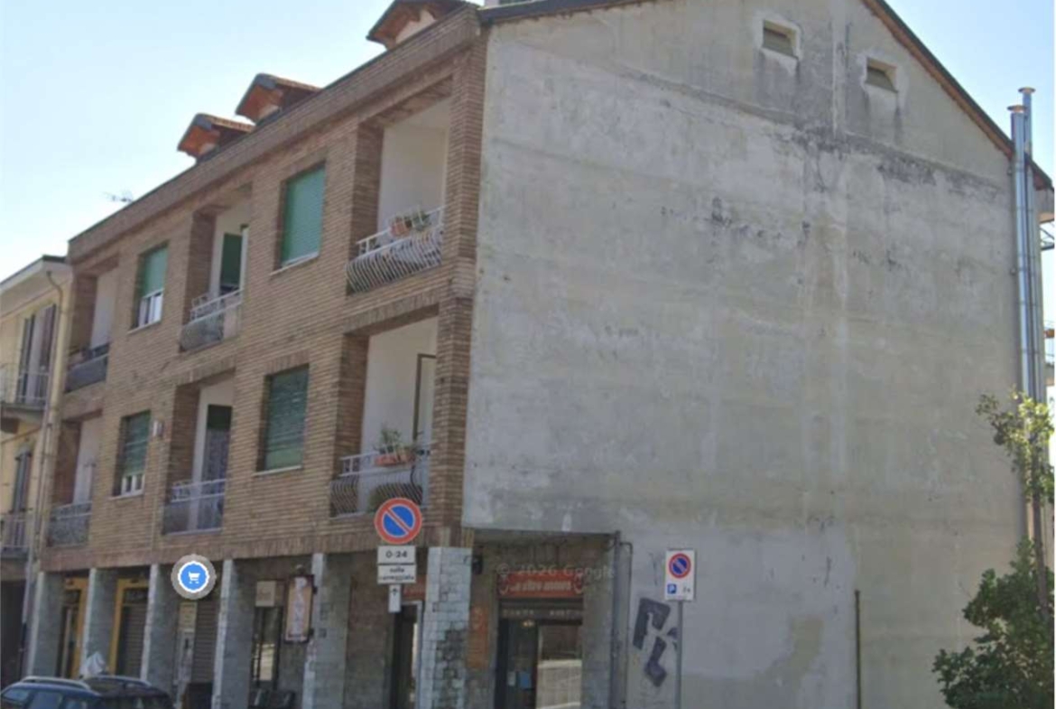 ABITAZIONE ALL’ASTA A  MONCALIERI IN STRADA GENOVA 106