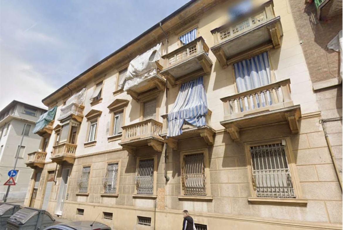 ABITAZIONE ALL’ASTA A TORINO IN VIA DESANA 14