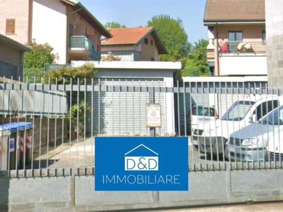 MAGAZZINO ALL’ASTA A PIANEZZA IN VIA MARCONI 2