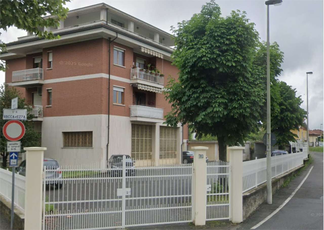 MAGAZZINO ALL’ASTA A CIRIE’ IN VIA CORIO 19