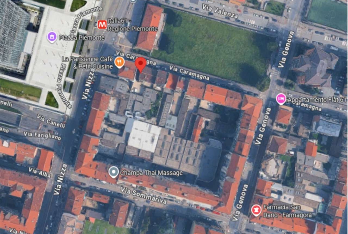 CAPANNONE ARTIGIANALE ALL’ASTA A TORINO IN VIA CARAMAGNA 6