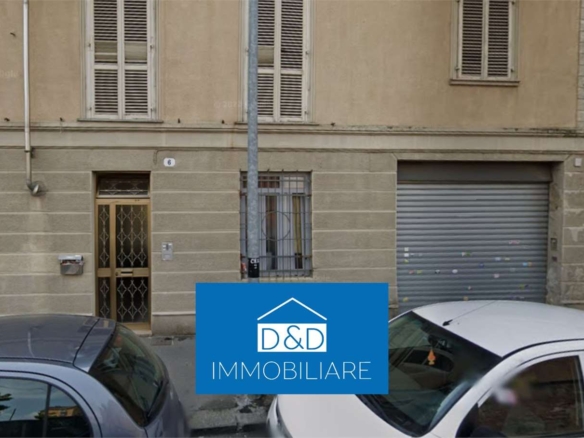 CAPANNONE ARTIGIANALE ALL’ASTA A TORINO IN VIA CARAMAGNA 6