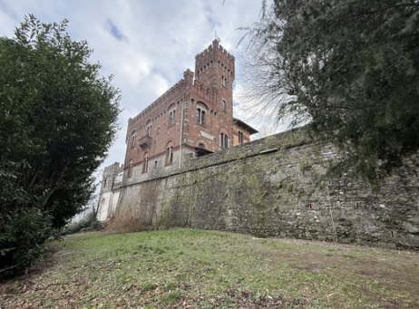 CASTELLO ALL’ASTA A SERRA RICCO’ IN VIA PONTE 1
