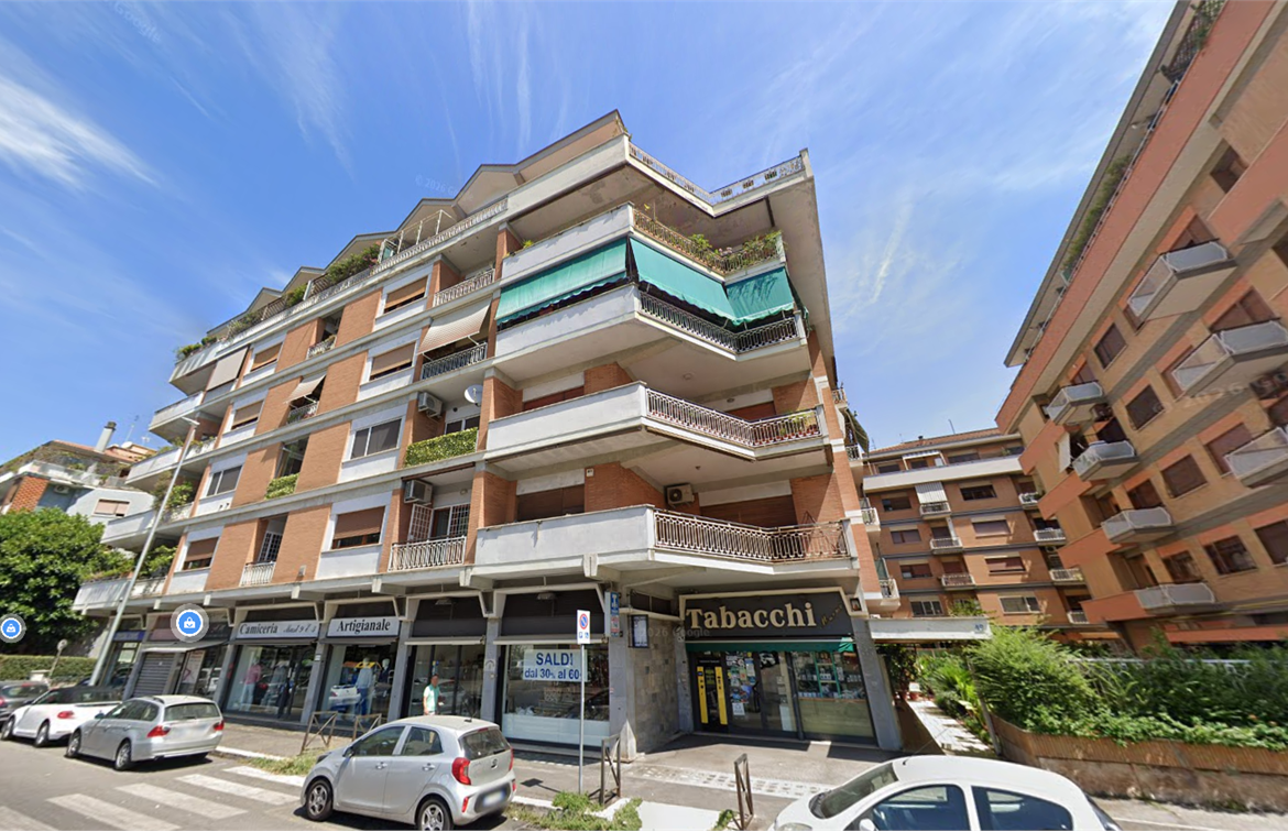 ABITAZIONE ALL’ASTA A ROMA IN EUSEBIO CHINI 49