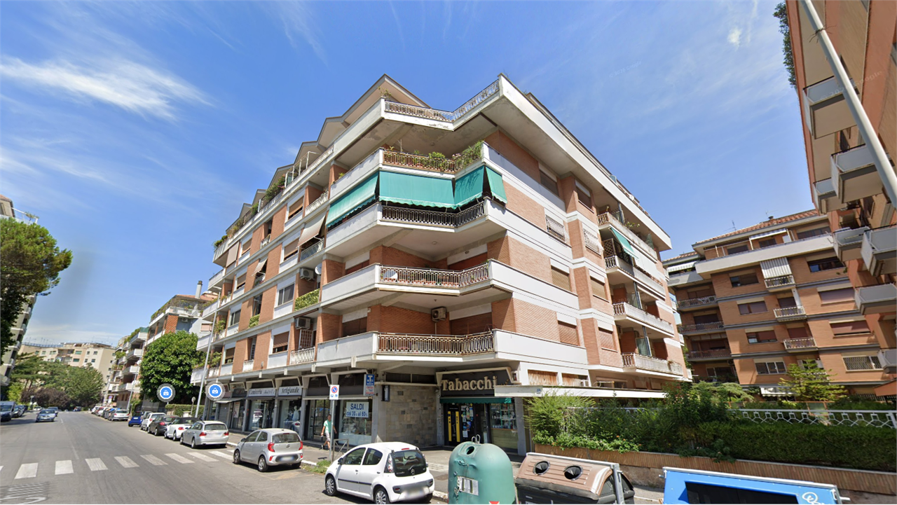 ABITAZIONE ALL’ASTA A ROMA IN EUSEBIO CHINI 49