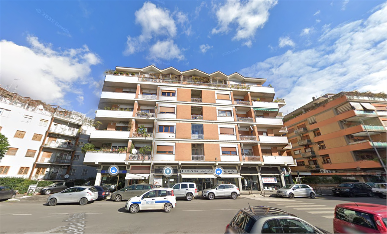ABITAZIONE ALL’ASTA A ROMA IN EUSEBIO CHINI 49
