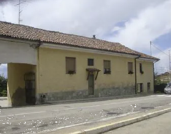 ABITAZIONE ALL’ASTA A RODELLO IN VIA SAN ROCCO 54