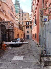 ABITAZIONE ALL’ASTA A GENOVA IN VIA ASSAROTTI 26/1