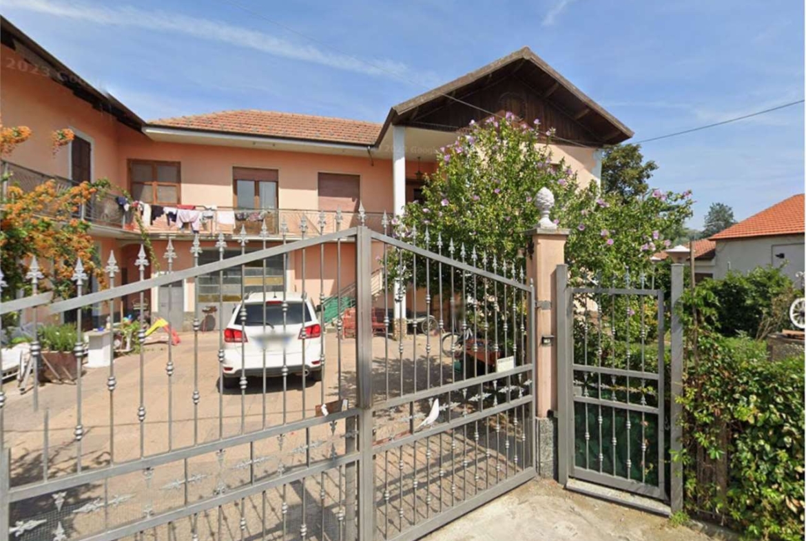 ABITAZIONE ALL’ASTA A BUBBIO IN VIA ROMA 24