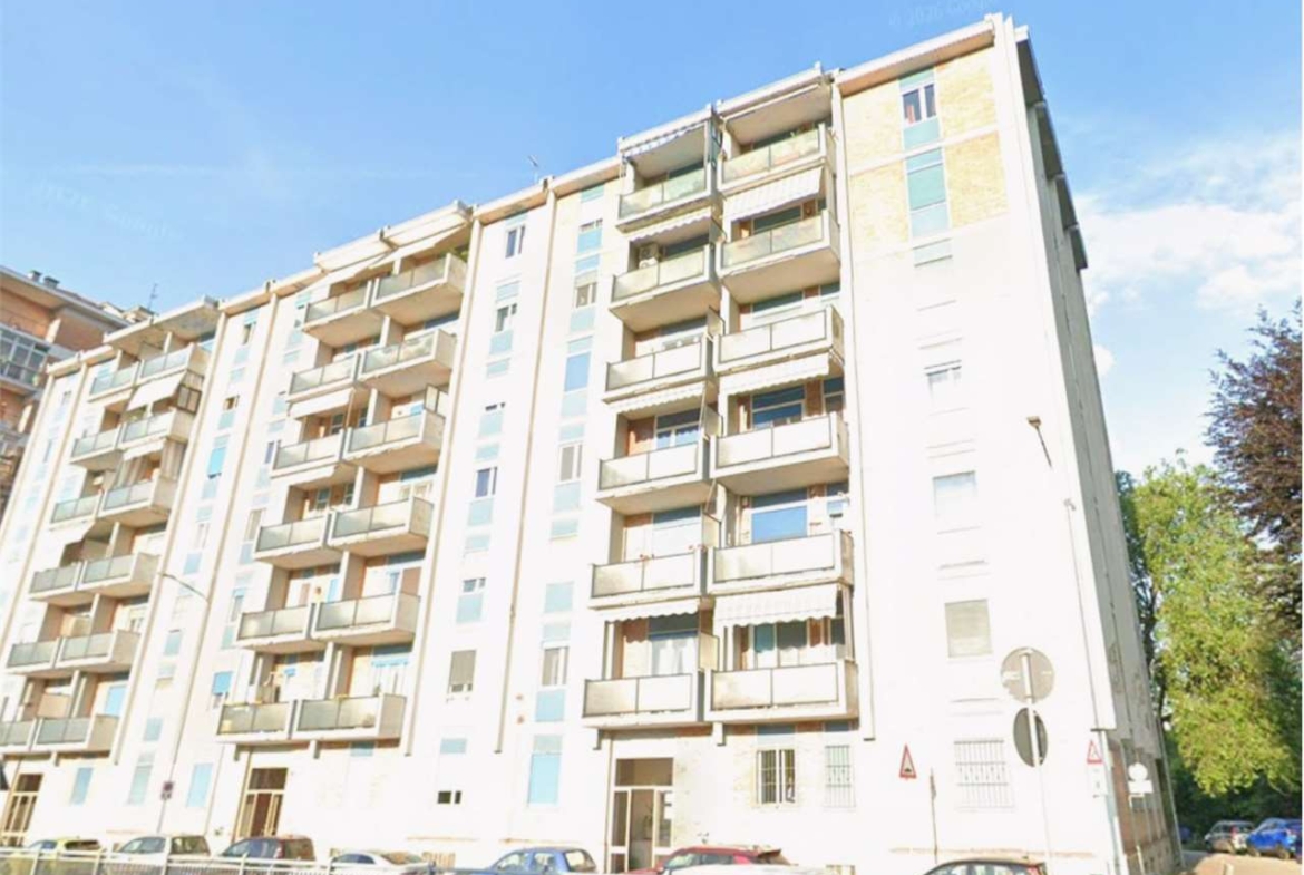 ABITAZIONE ALL’ASTA A MONCALIERI IN CORSO TRIESTE 81