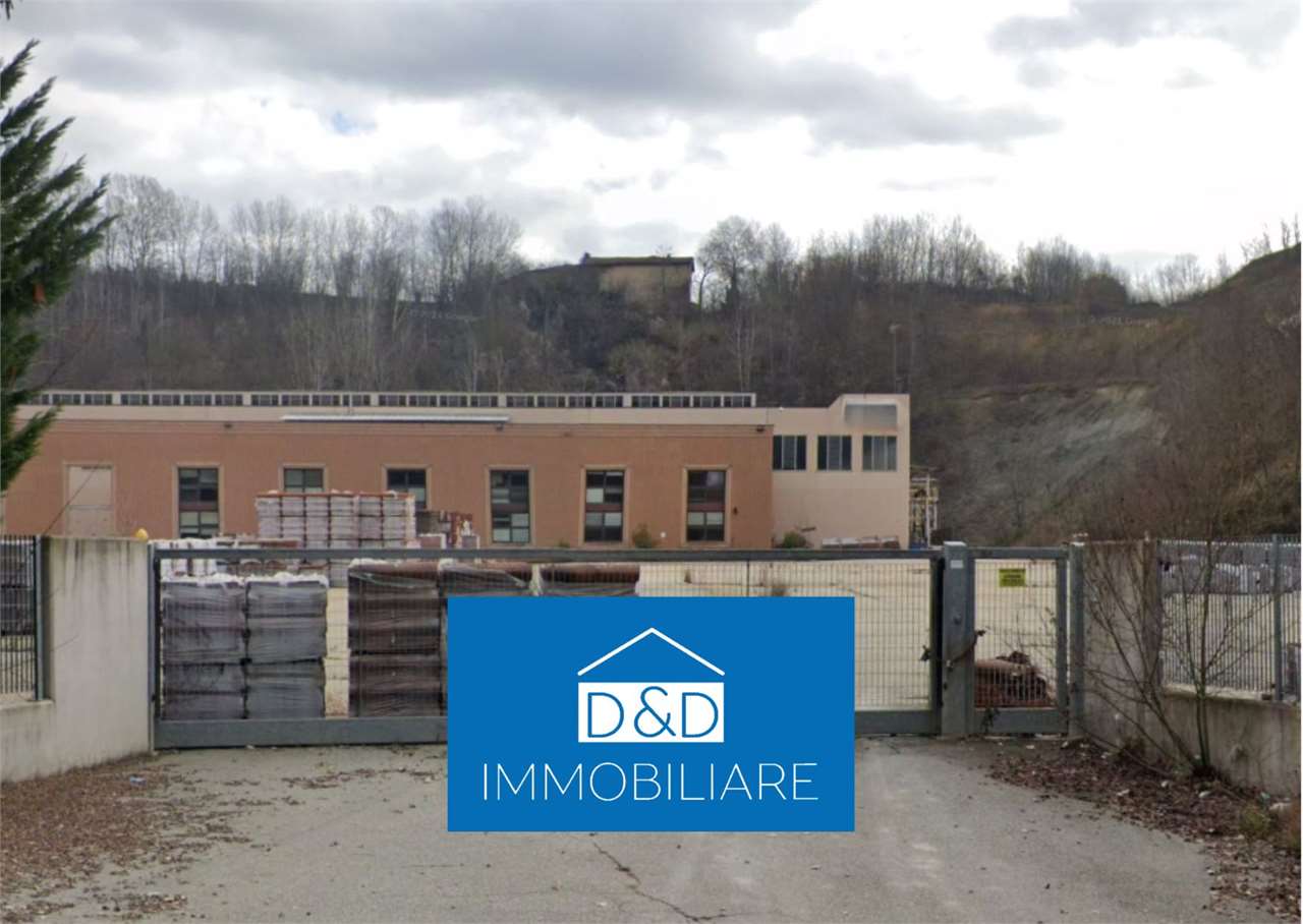 CAPANNONE ALL’ASTA A PORTACOMARO IN VIA POGGIO SNC