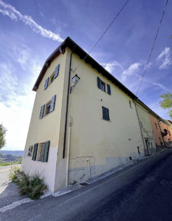 ABITAZIONE ALL’ASTA A TREVILLE IN VIA F. MAZZUCCO