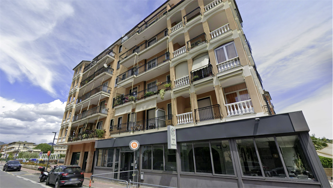ABITAZIONE ALL’ASTA AD ANDORA IN VIA CAVOUR 70 1/2