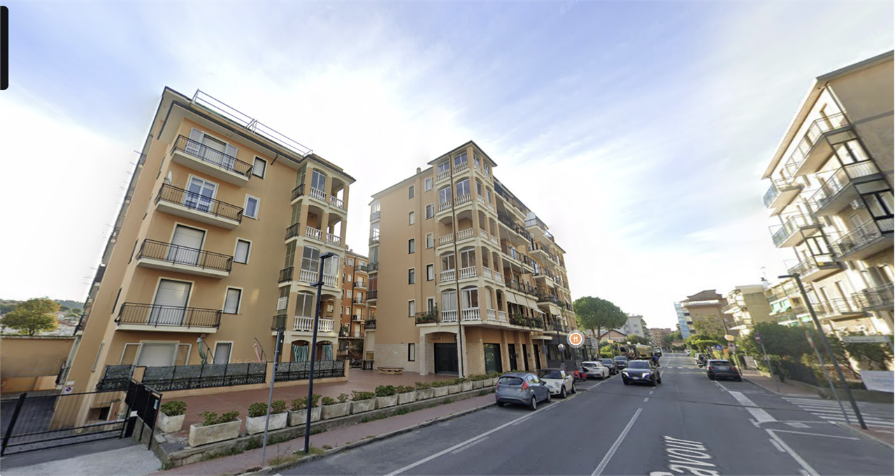 ABITAZIONE ALL’ASTA AD ANDORA IN VIA CAVOUR 70 1/2