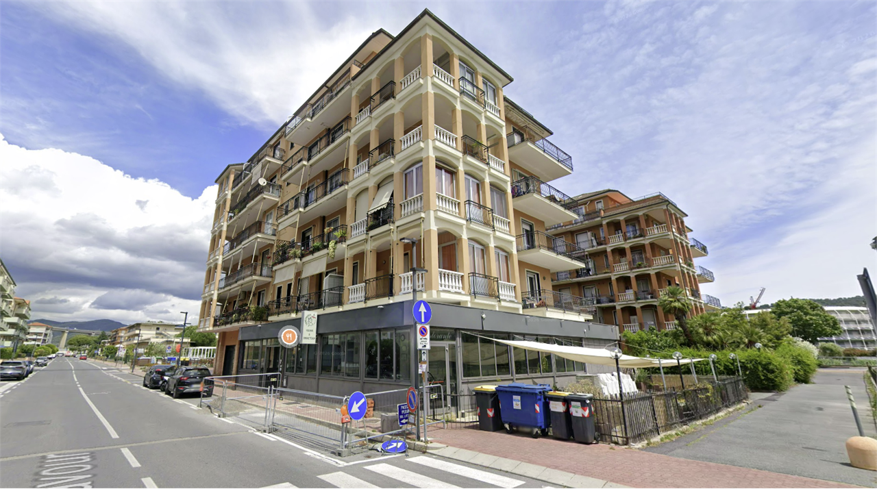 ABITAZIONE ALL’ASTA A ANDORA IN VIA CAVOUR 70