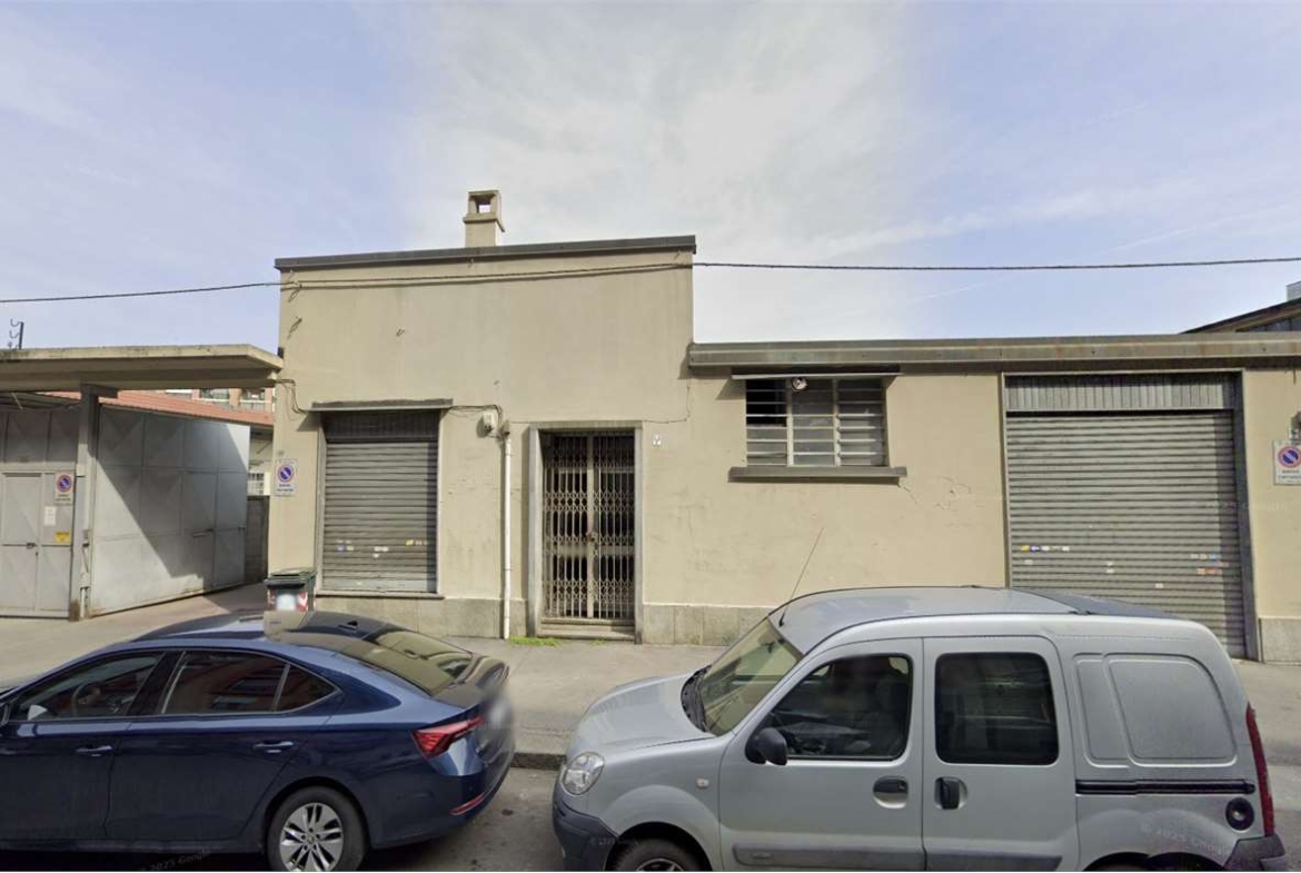 FABBRICATO ALL’ASTA A TORINO IN VIA ORBETELLO 152-154