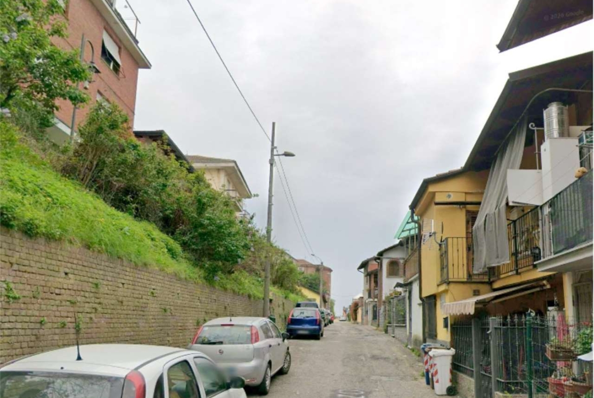 ABITAZIONE ALL’ASTA A POIRINO IN VIA TAVOLAZZO 4