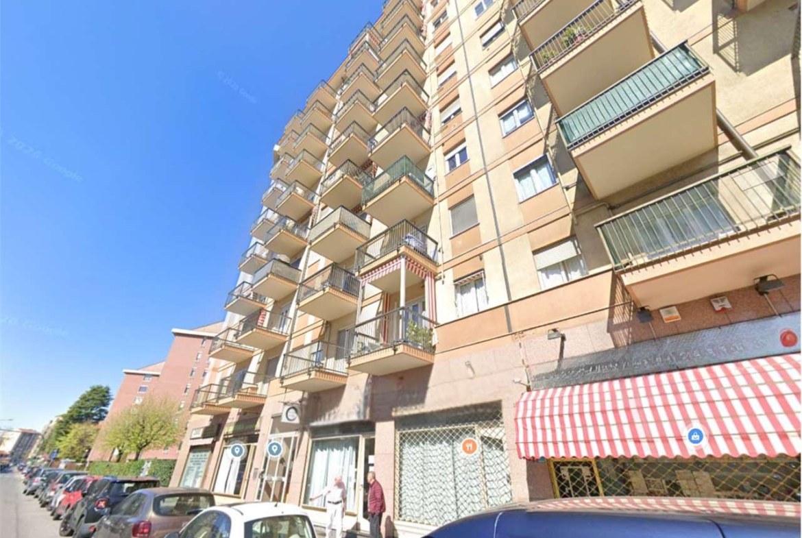 ABITAZIONE ALL’ASTA A TORINO IN VIA DE SANCTIS 107
