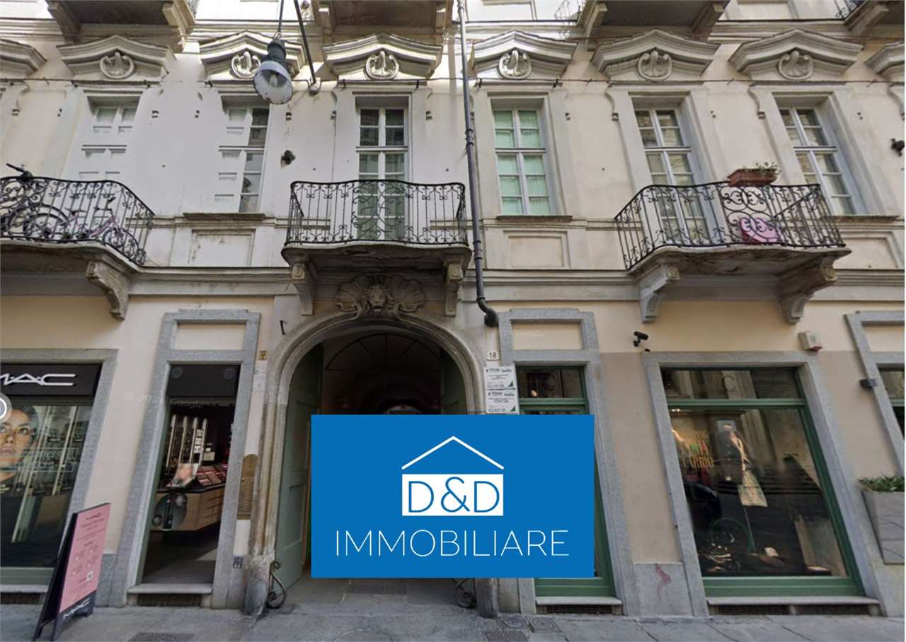 NEGOZIO ALL’ASTA A TORINO IN VIA GARIBALDI 18/42