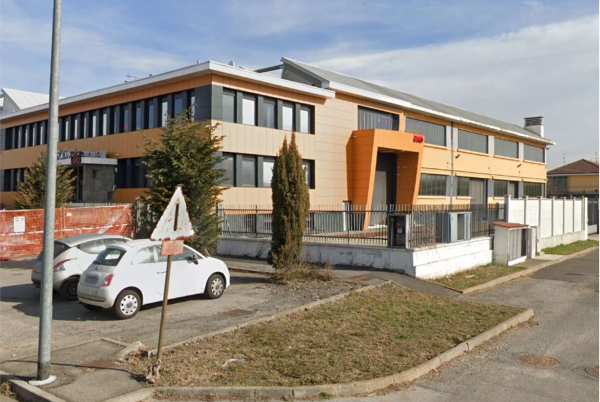 CAPANNONE ALL’ASTA A BEINASCO IN VIA AOSTA 16/A