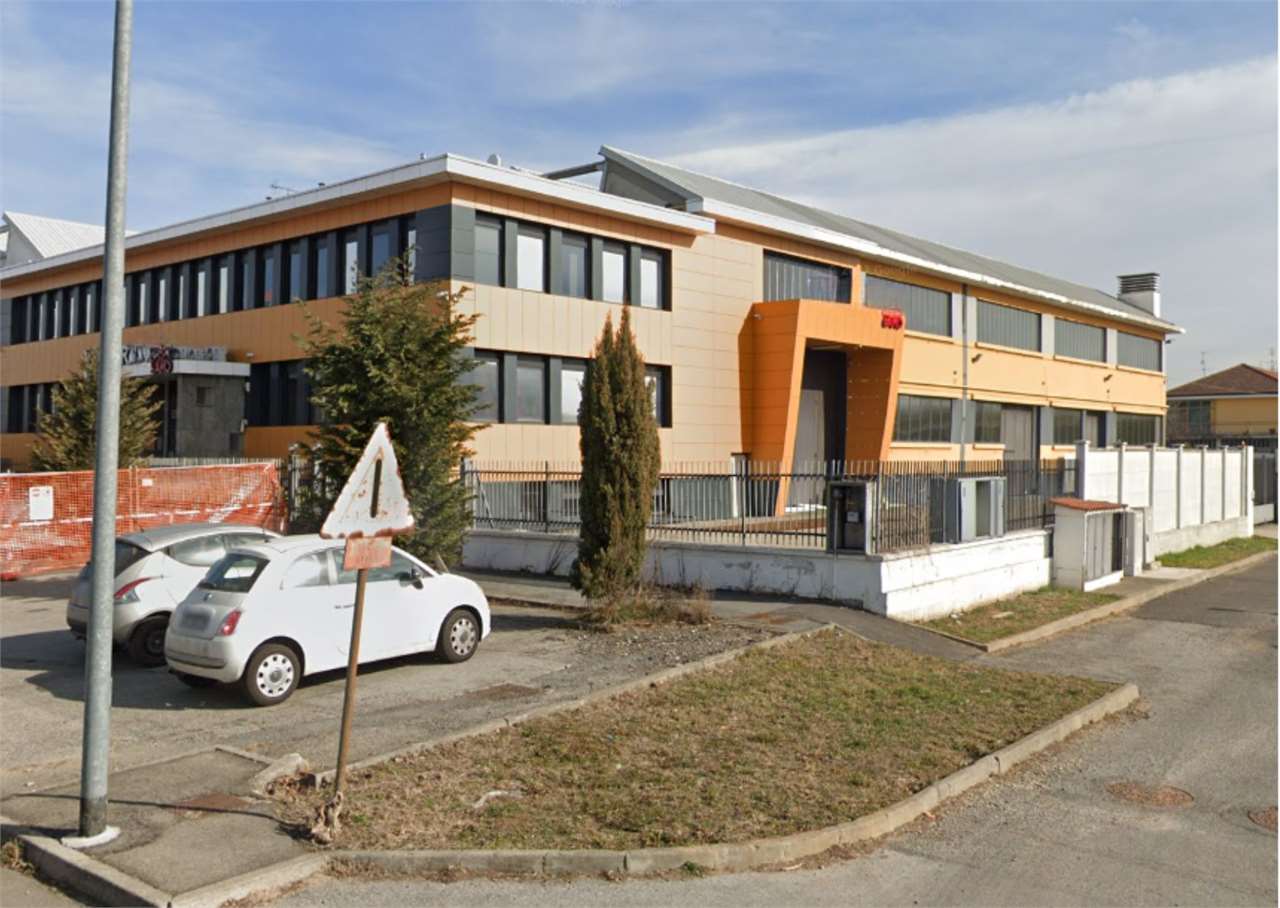 CAPANNONE ALL’ASTA A BEINASCO IN VIA AOSTA 16/A