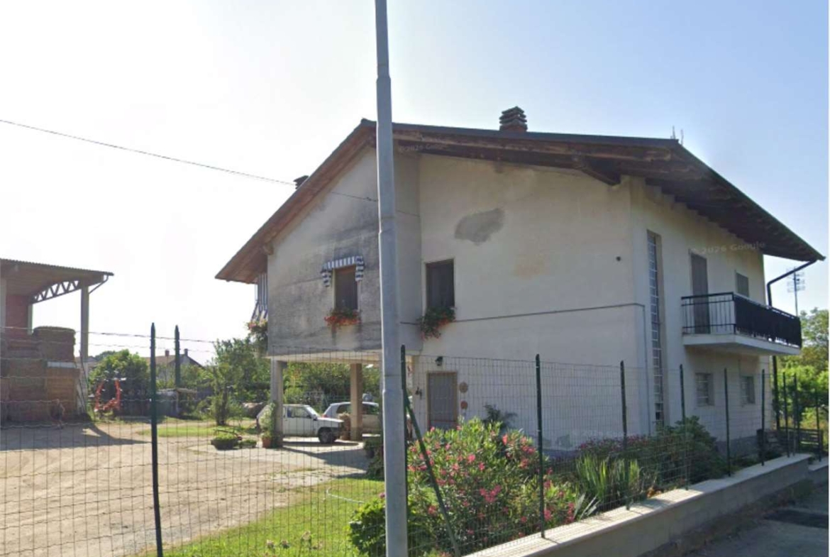 ABITAZIONE ALL’ASTA A FOGLIZZO IN VIA PALESTRO 30
