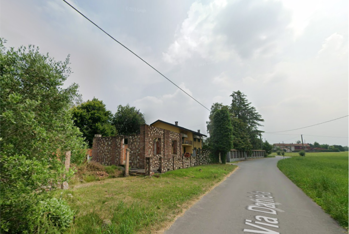 ABITAZIONE ALL’ASTA A CAMPIGLIONE FENILE IN VIA DANIELA 8