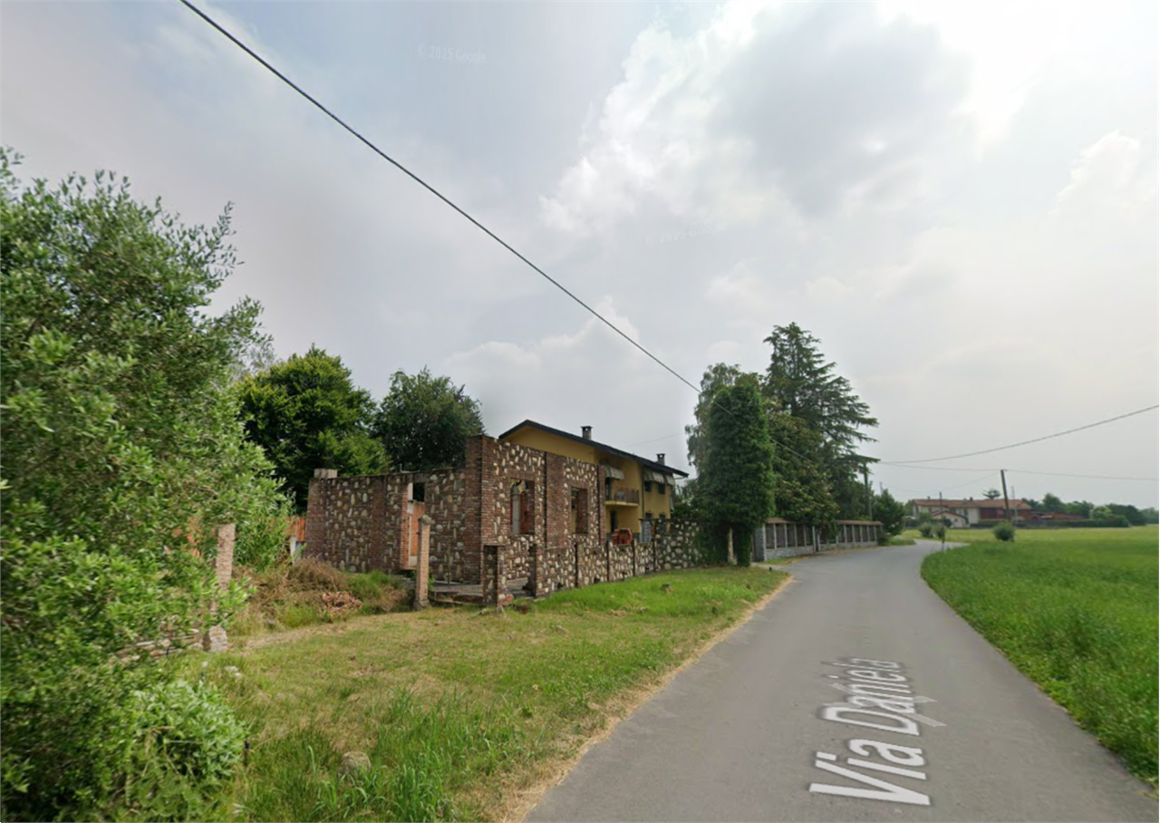 ABITAZIONE ALL’ASTA A CAMPIGLIONE FENILE IN VIA DANIELA 8