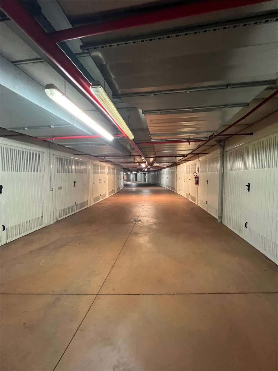 GARAGE IN AFFITTO A TORINO IN PIAZZA ADRIANO 11-15