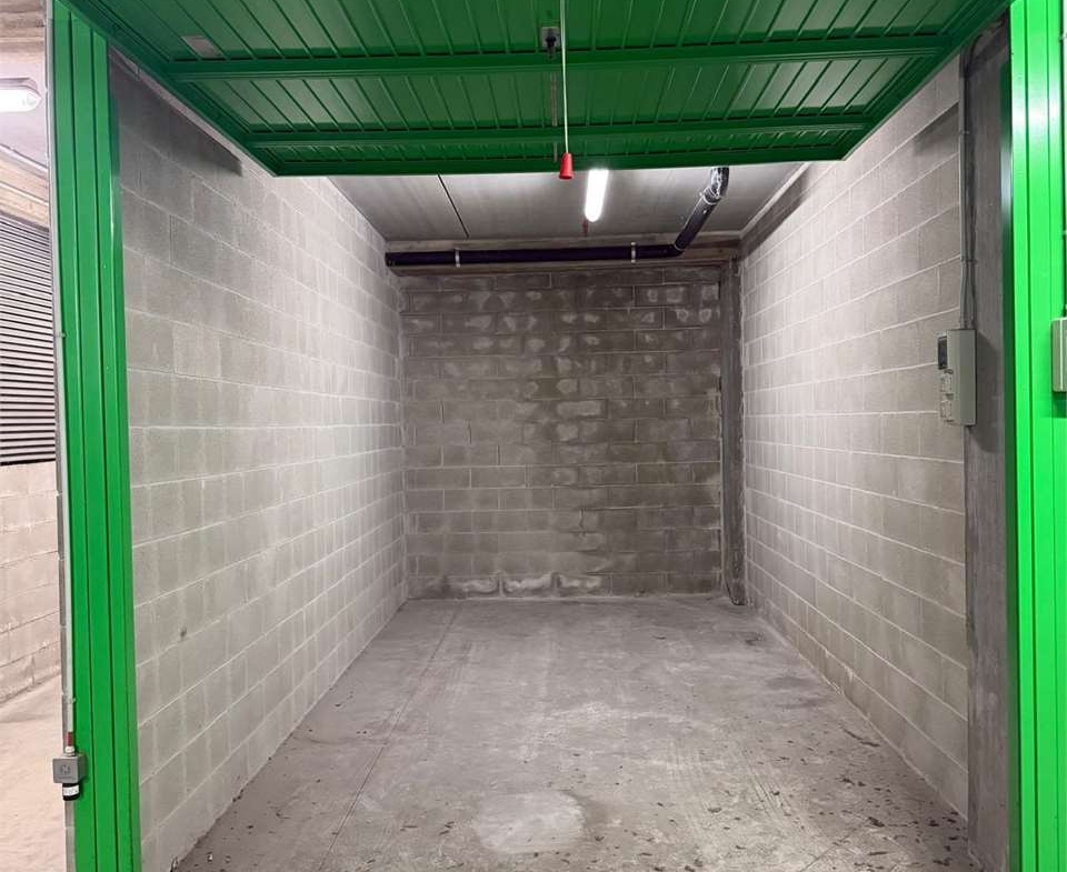 BOX AUTO – GARAGE 19 MQ IN VENDITA A TORINO IN VIA ENVIE 8/A