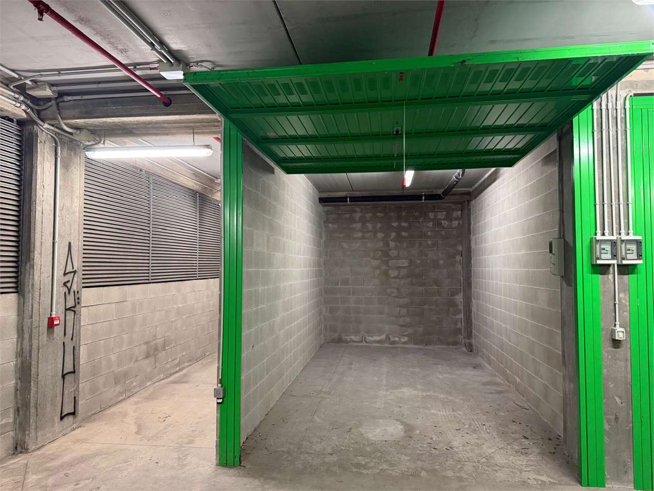 BOX AUTO – GARAGE 19 MQ IN VENDITA A TORINO IN VIA ENVIE 8/A