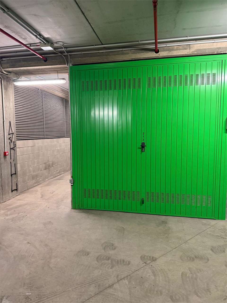 BOX AUTO – GARAGE 19 MQ IN VENDITA A TORINO IN VIA ENVIE 8/A