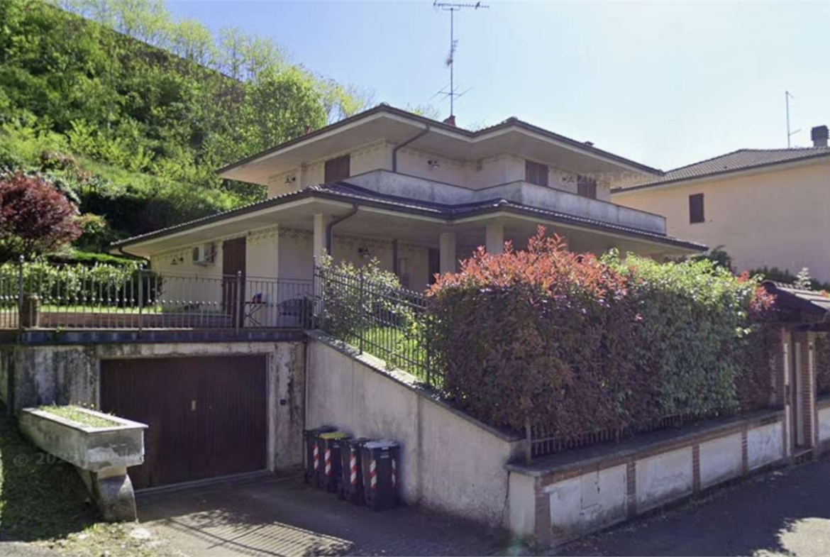 ABITAZIONE ALL’ASTA A TORTONA IN VIA RINAROLO 39/A