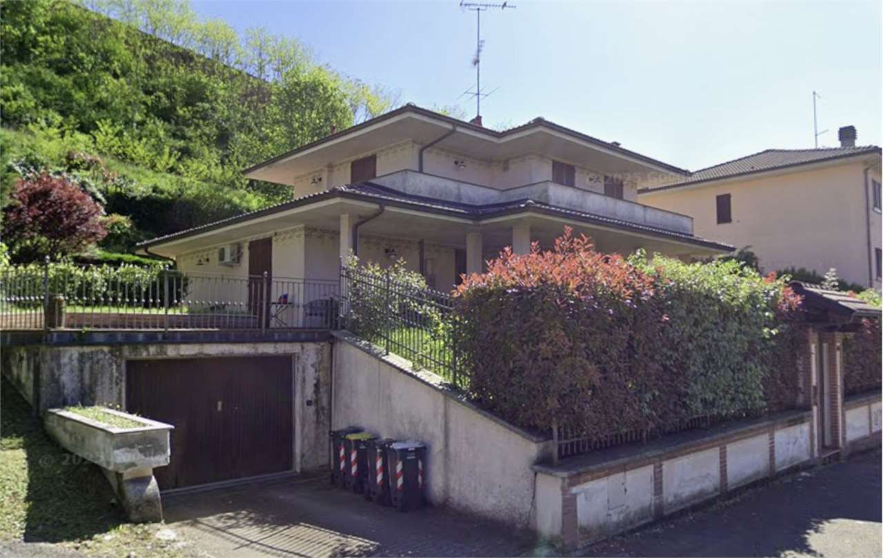 ABITAZIONE ALL’ASTA A TORTONA IN VIA RINAROLO 39/A