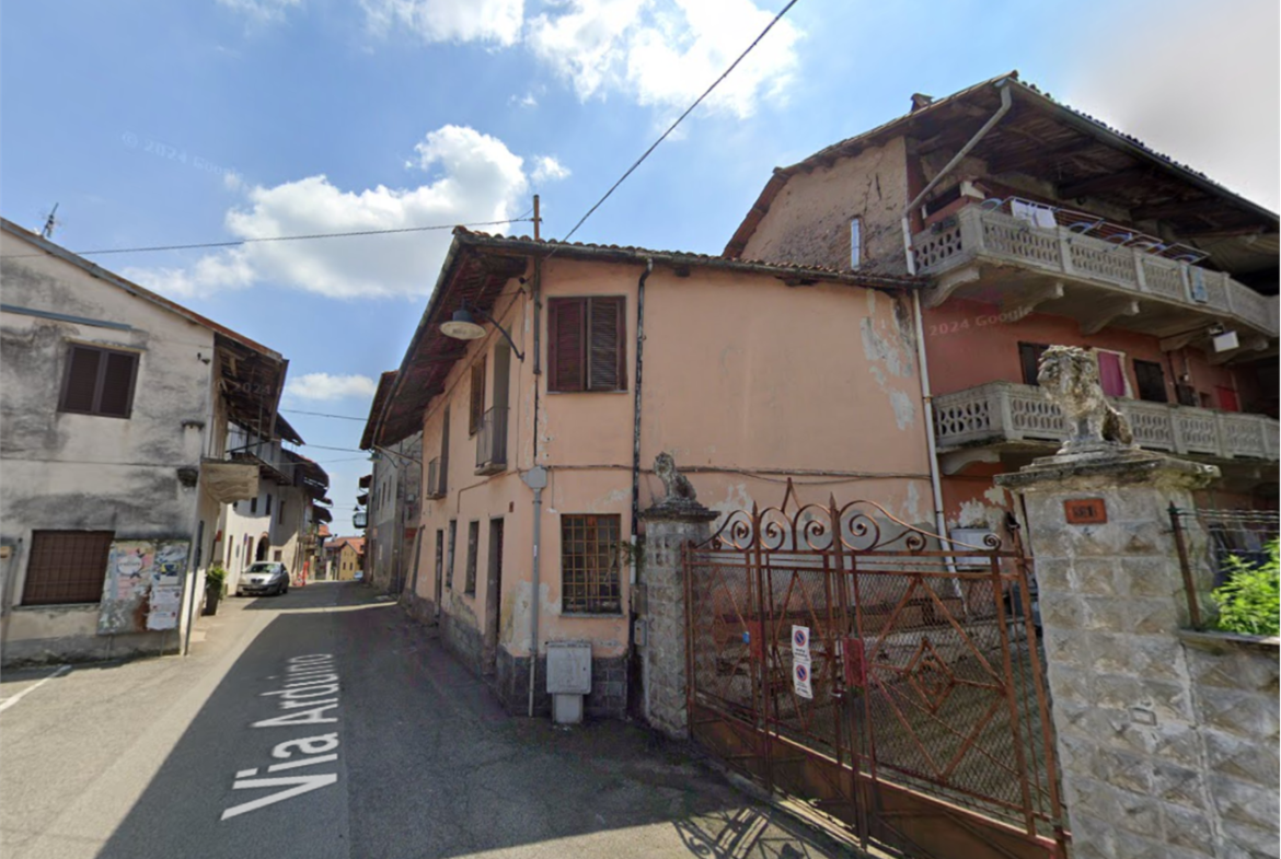 ABITAZIONE ALL’ASTA A SAN MARTINO C.SE IN VIA ARDUINO 27