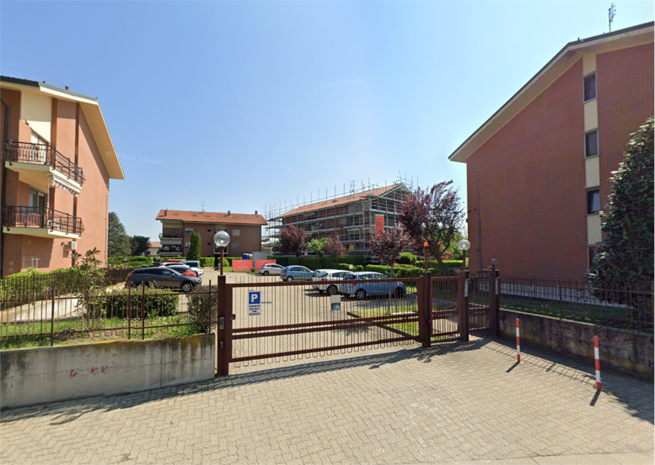 BOX AUTO ALL’ASTA A SETTIMO T.SE IN VIA GRIBAUDIA 21