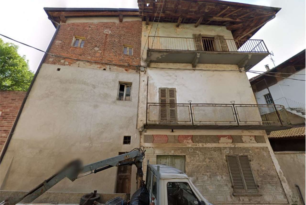 ABITAZIONE ALL’ASTA A FOGLIZZO IN VIA VITTORIO EMANUELE II 23
